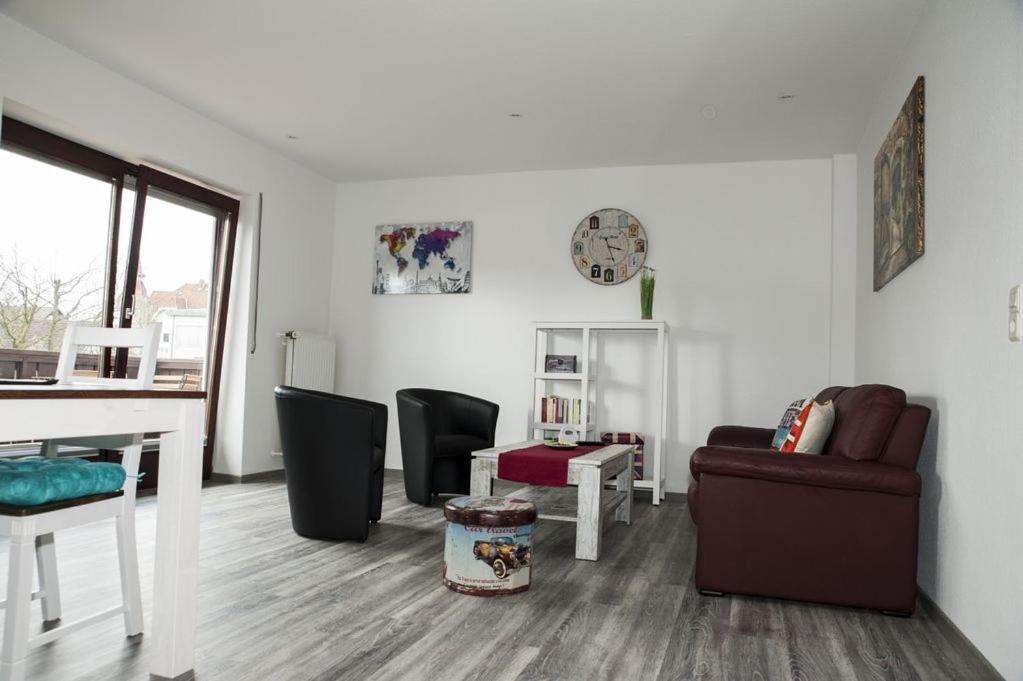 Exklusive Ferienwohnung Mit Balkon, 2 Schlafzimmer Im Haus Sertuerner Einbeck Exteriér fotografie